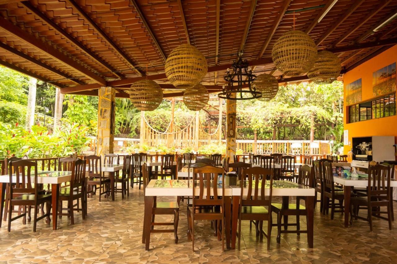 Apart Hotel Acuarious De Luis Estelí المظهر الخارجي الصورة