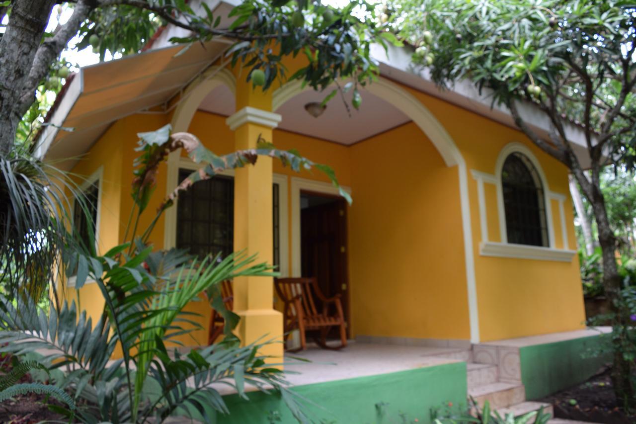 Apart Hotel Acuarious De Luis Estelí المظهر الخارجي الصورة