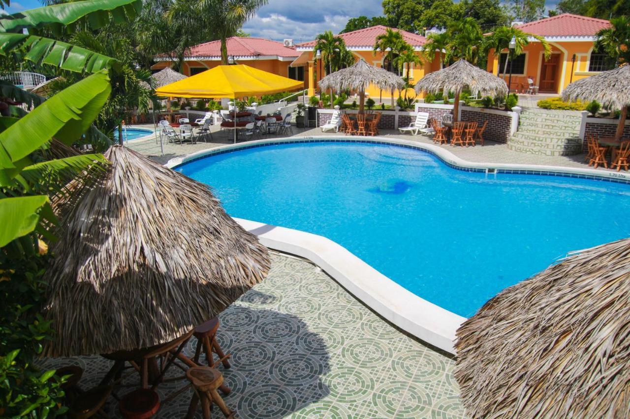 Apart Hotel Acuarious De Luis Estelí المظهر الخارجي الصورة